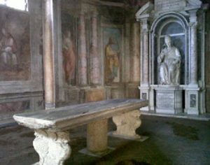 I sotterranei, la biblioteca e gli oratori di San Gregorio al Celio