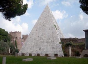 La Piramide Cestia